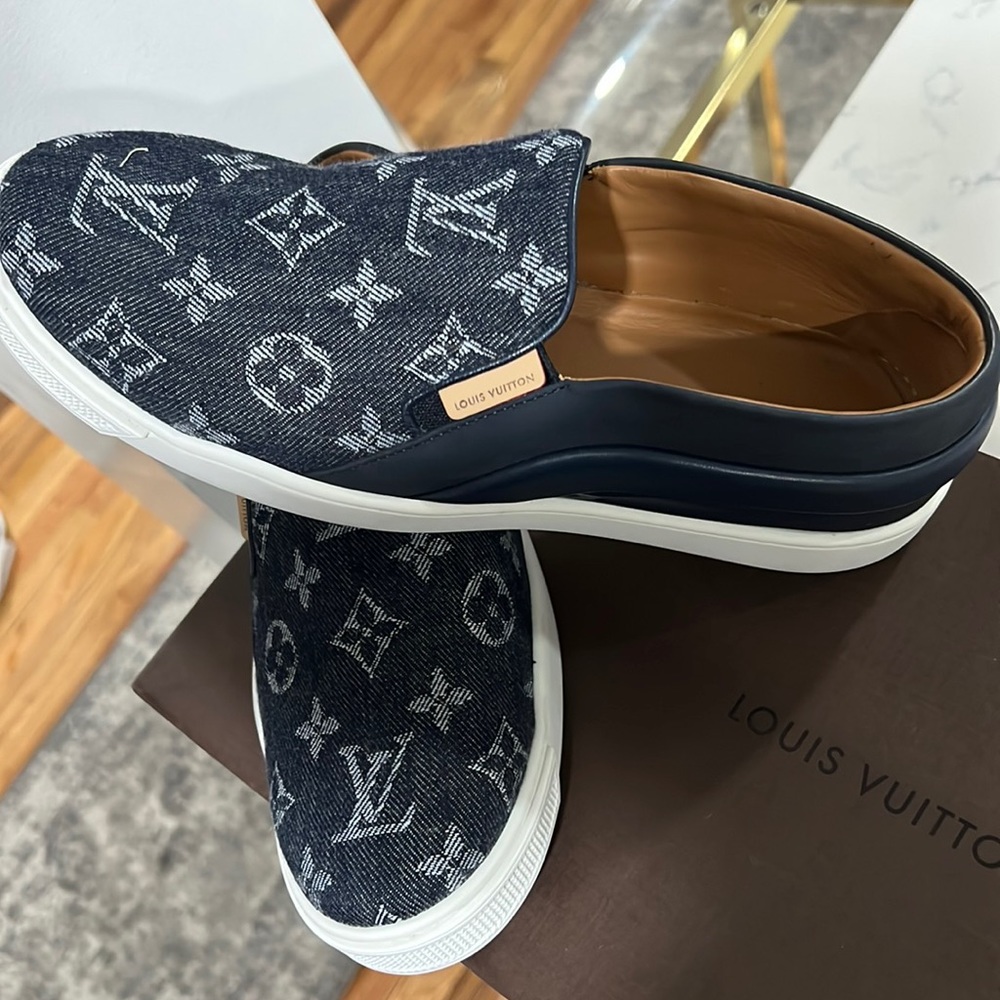 Louis Vuitton Sneakers